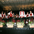 Die Hatler Musig spielte am Samstagabend auf.JPG