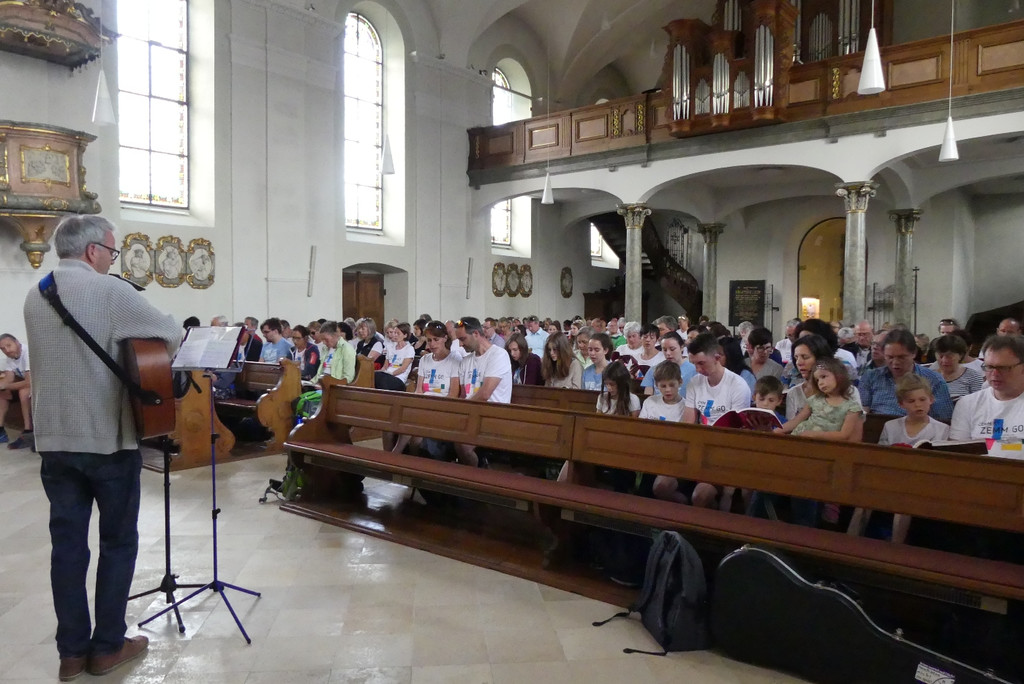 Pfarre ZEMM GO Wanderung Di__zesanfest 27-05-2018 _40_.JPG