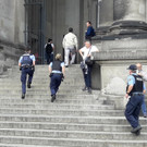 Österreicher randaliert mit Messer im Berliner Dom
