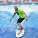 SCS Multiplex CityWave_ Promis surfen f__r saubere Weltmeere_1_.JPG