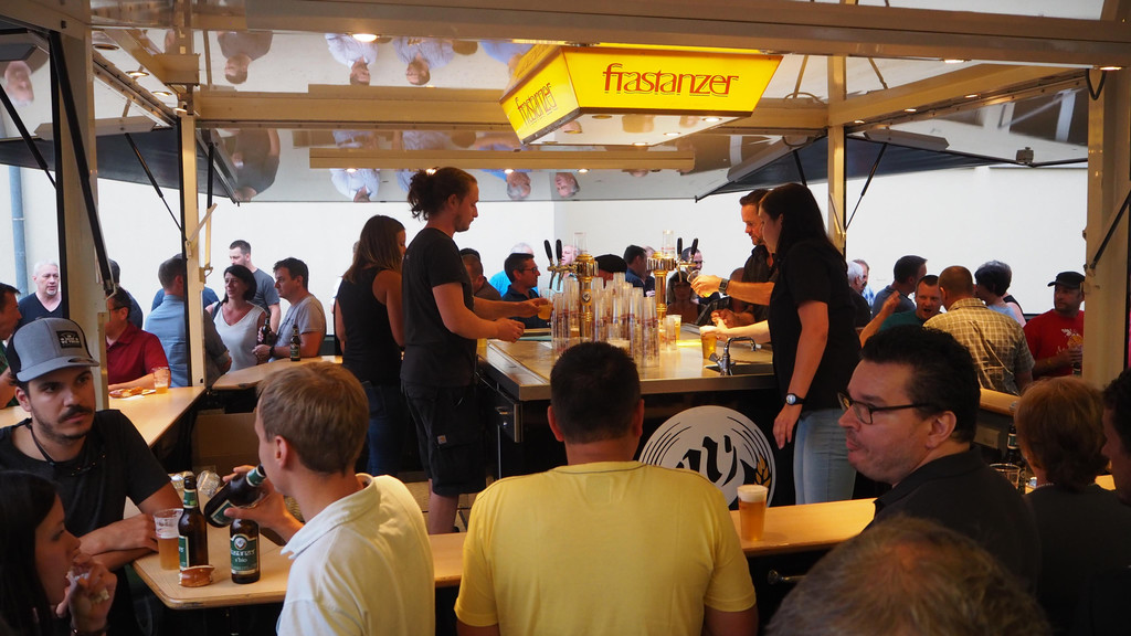 32 Die ber__chtrigte Schluckinsel wurde gest__rmt.JPG