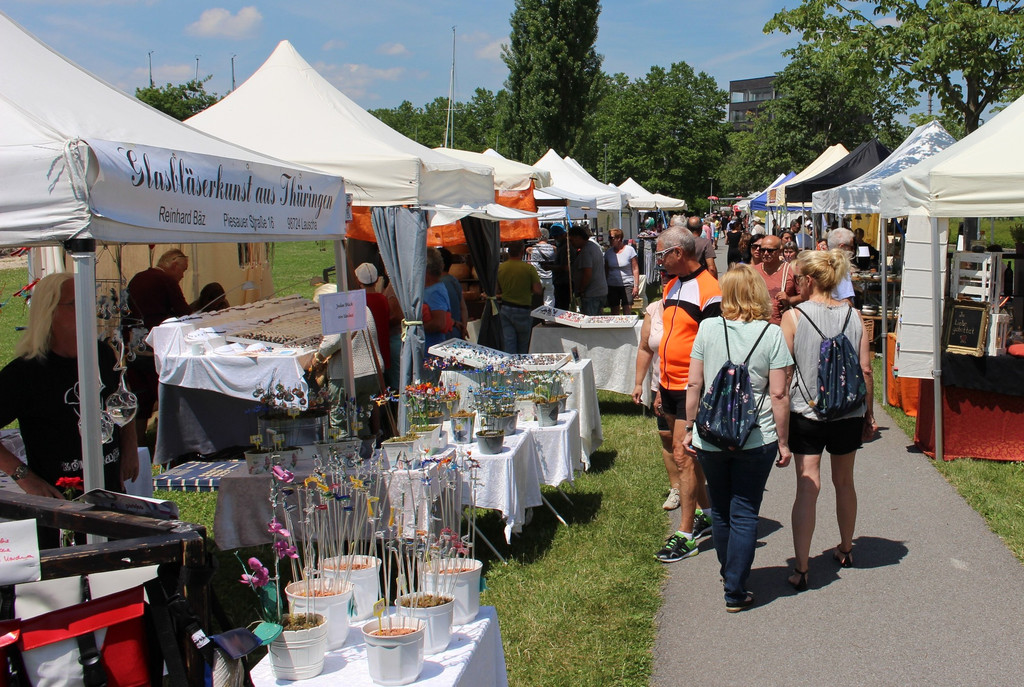 Kunstmarkt am Kaiserstrand 16-06-2018 _14_.JPG