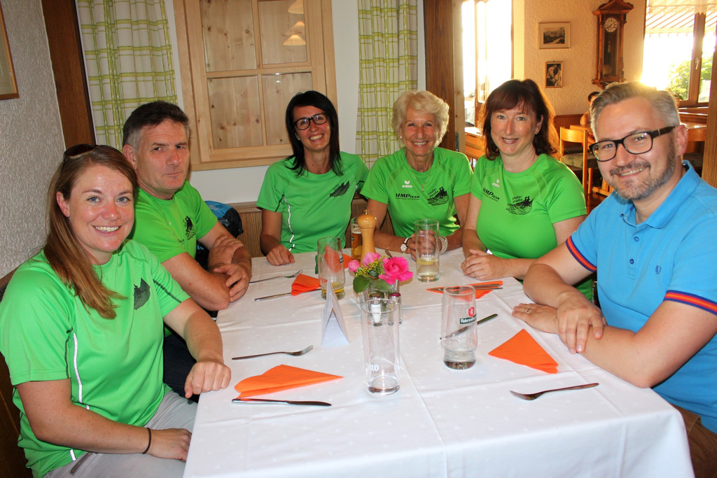 LaufTreff Nachfestle Healfa mit CliniClowns 15-06-2018 _14_.JPG