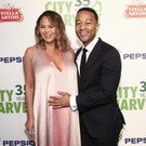 People-Chrissy_Teigen-John_Legend_58090.jpg