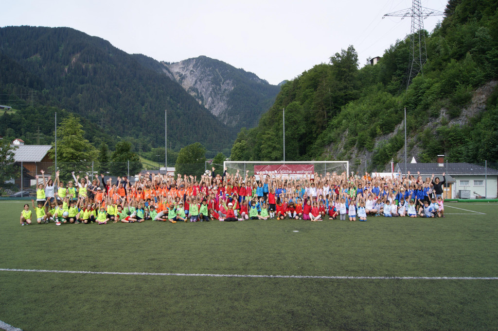 Gruppenfoto 2.JPG