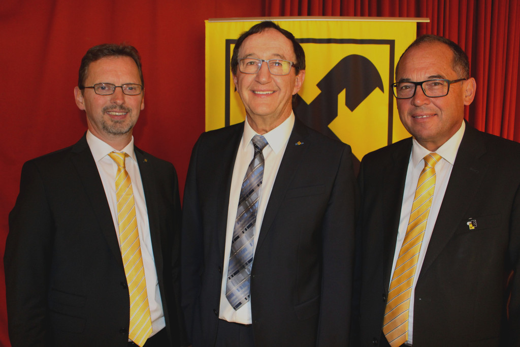 Raiffeisen Generalversammlung A AR und GF und Jubilare 25-06-2018 _3_.JPG
