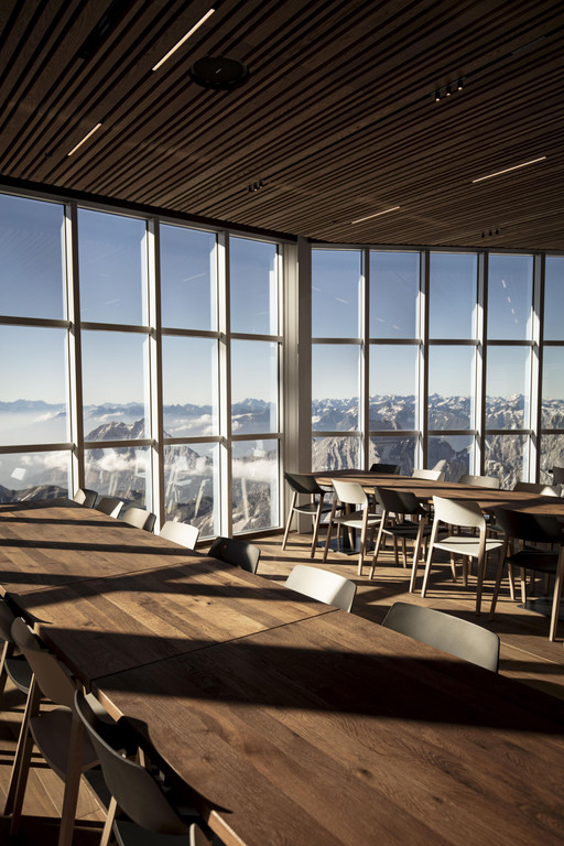 2018-06-29-PR_Z_Gipfelrestaurant-Zugspitze _3_.jpg