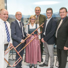 Gruppe in den neuen OP S__len LK Tamsweg.jpg