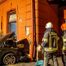 20180702_fmt_pkw_kracht_in_bahnhof_mw-21.jpg