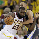 Lakers_LeBron_Basketball_59723.jpg
