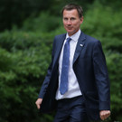 May befördert Verbündeten - Machtkampf um Brexit geht weiter