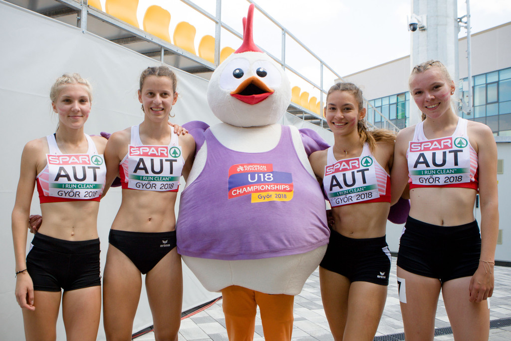 Medley-relay-7911-aus_u18_l.jpg