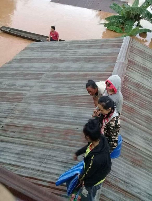 CORRECTION_Laos_Dam_Collapse_92999.jpg