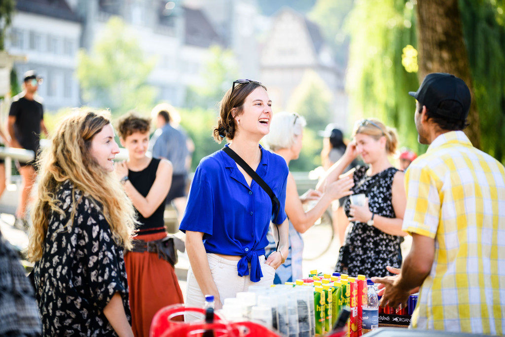 2018_0727_Poolbar_Vernissage__BY_EVA_SUTTER_017_print.jpg