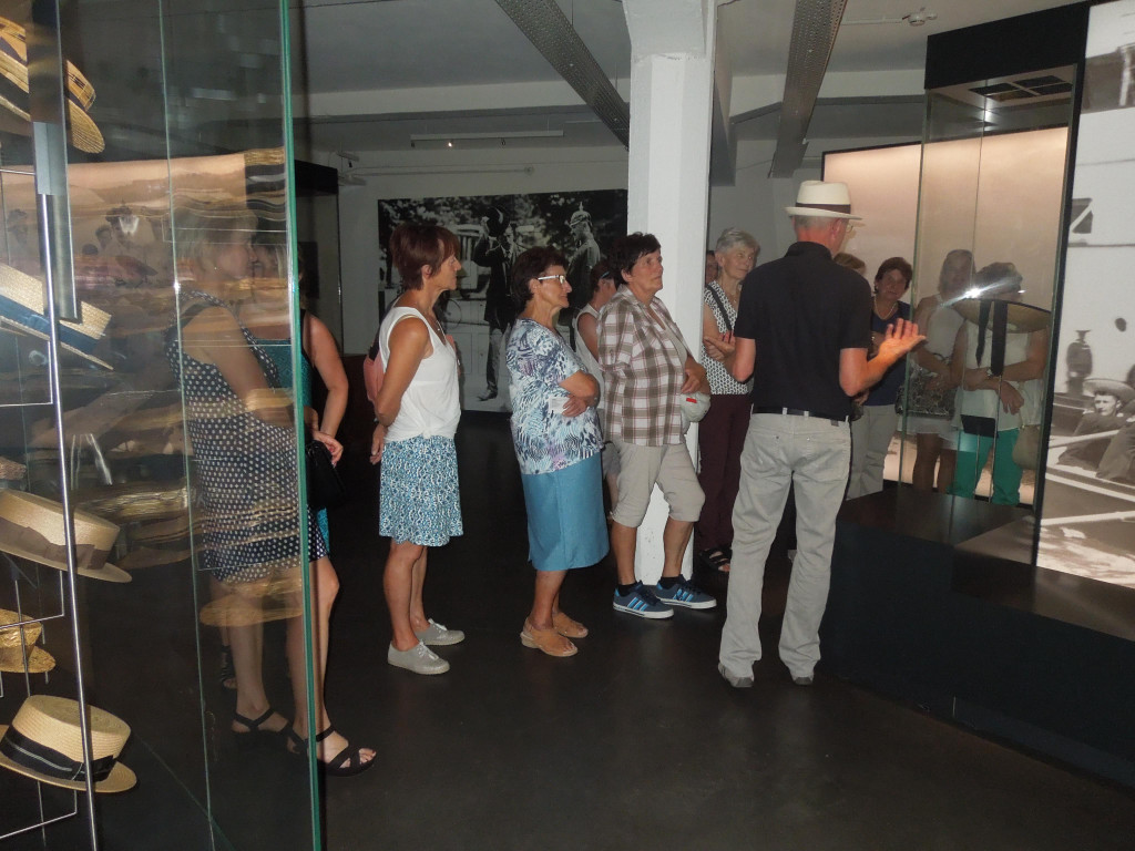 Ausflug Hutmuseum _3_.jpg