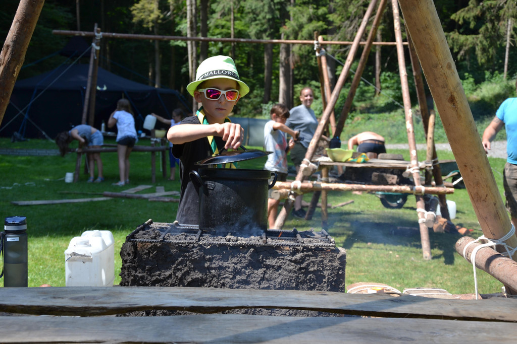 pfadfinder-lustenau-kochen.JPG