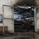 Aufräumarbeiten nach Großbrand in Höchst