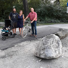 PKW-Parkplatz beim Spielplatz Wiesenrain am Alten Rhein aufgelassen