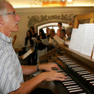 Organist Ingold Breuss.JPG