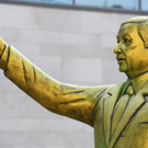 Kunstfestival:Aus für Erdogan-Statue in Wiesbaden