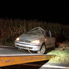 Auto schleudert bei Lamprechtshausen in Maisfeld