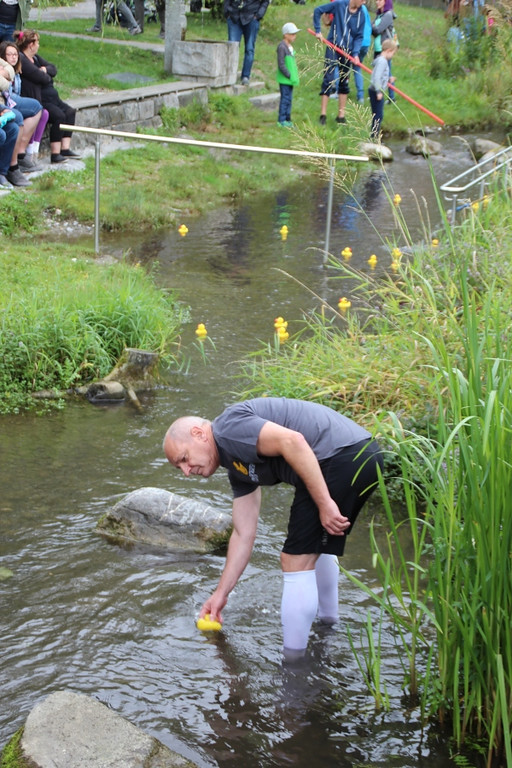Duck Race 13.jpg