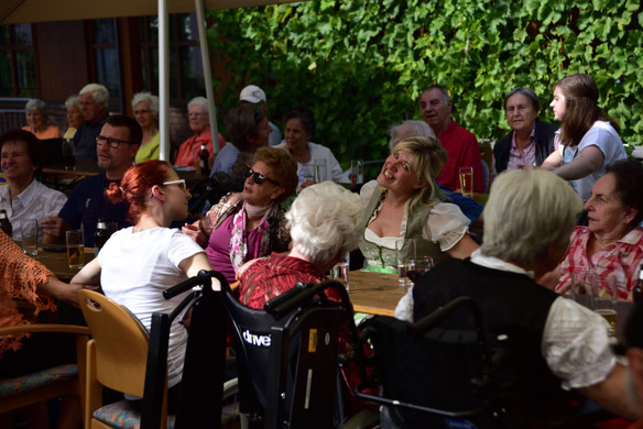 Grillfest G__tzis 2018 Marlene Domig_Schunkeln.JPG
