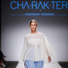 2018-09-12-MQVFW-22-00h-a-Charakter Couture-SW-Presse-005.jpg