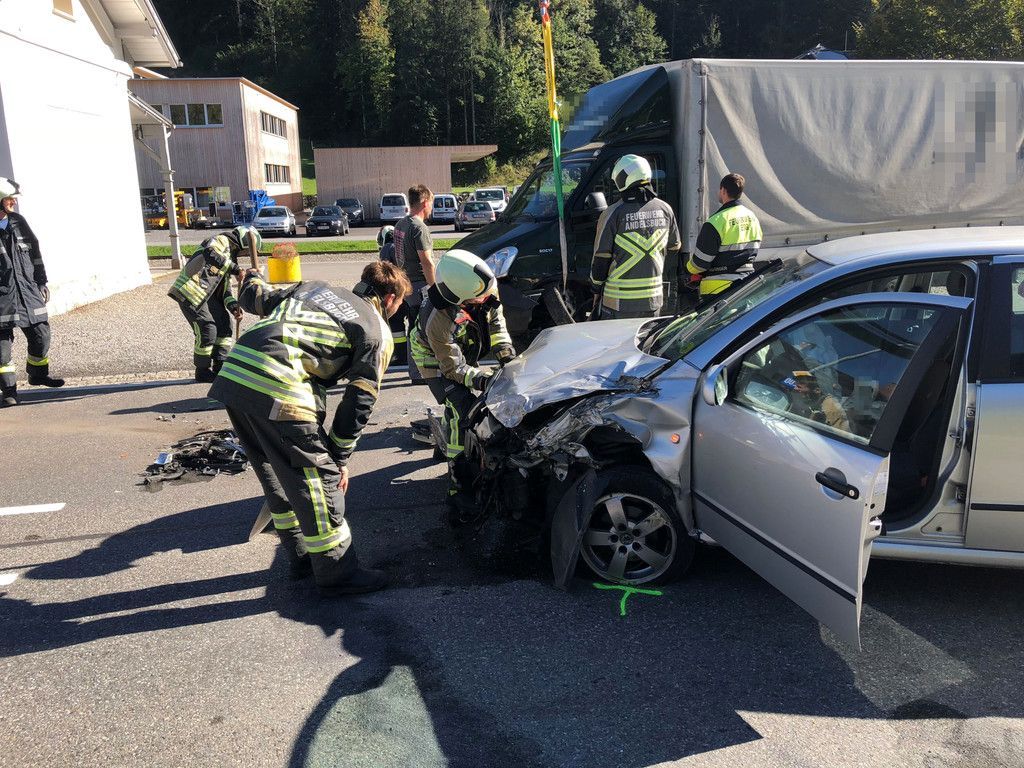 unfallbersbuch2.jpg