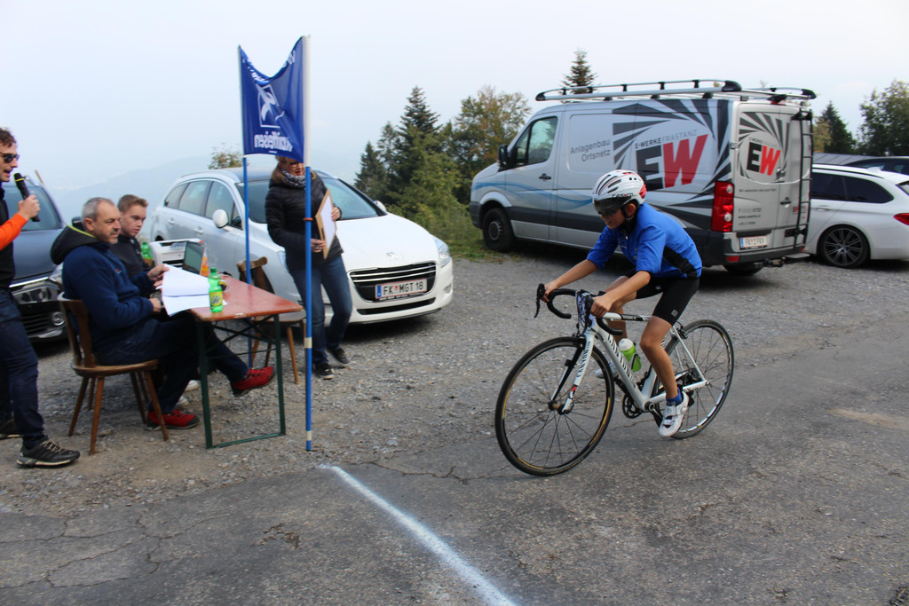 IMG_8311 Samuel Kuenz war schnellster Schueler auf der verkuerzten Strecke.JPG