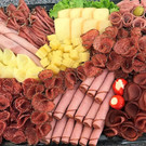 Auch Wurst- und K__seplatten sind erh__ltlich.jpg