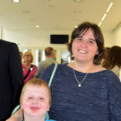 Maximilian wird von Mama Birgit abgeholt.JPG