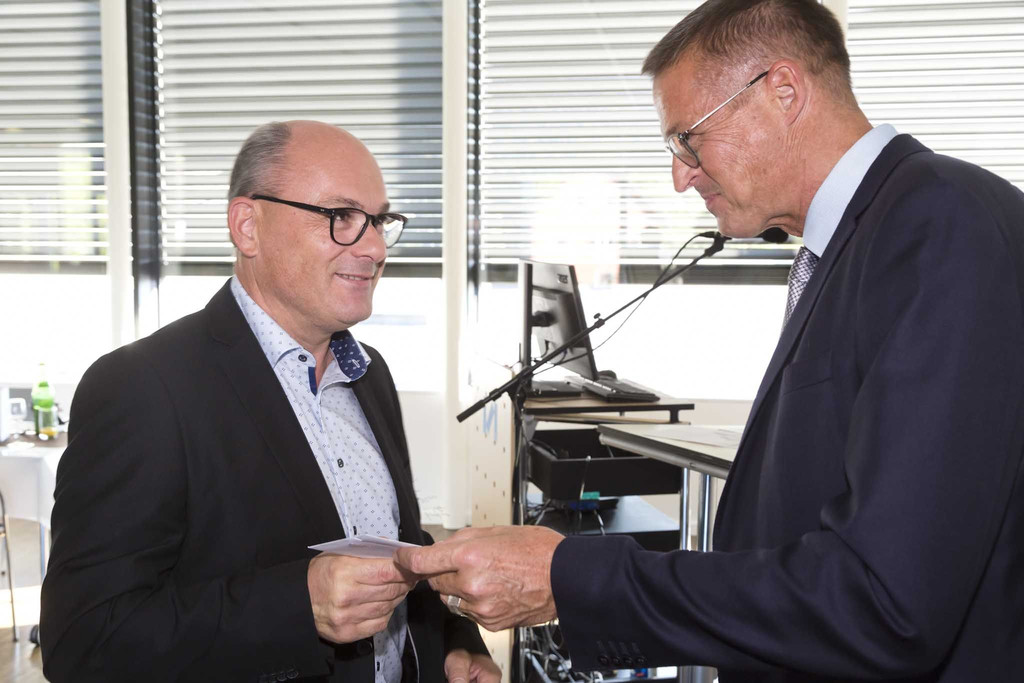25Jahre_ManfredDirschl_LKH_FK_Jubilarehrung_M_Dirschl_2018-019.jpg