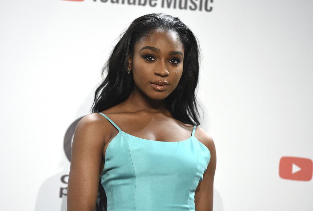 2018_American_Music_Awards_-_Press_Room_56013.jpg