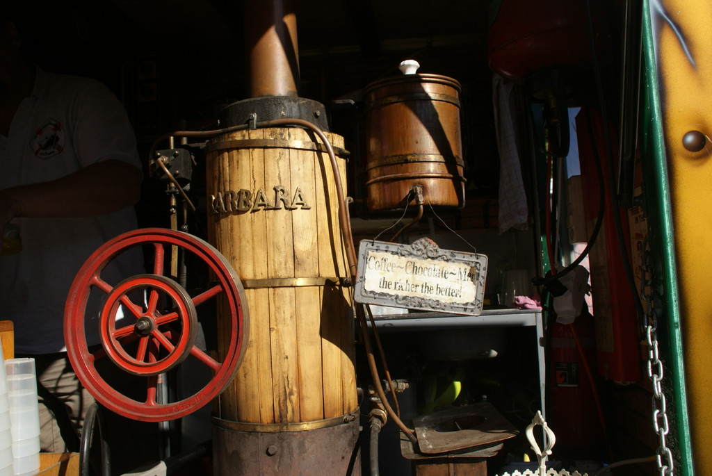 Dampfcaf__ gab es am Irischen Stand.JPG