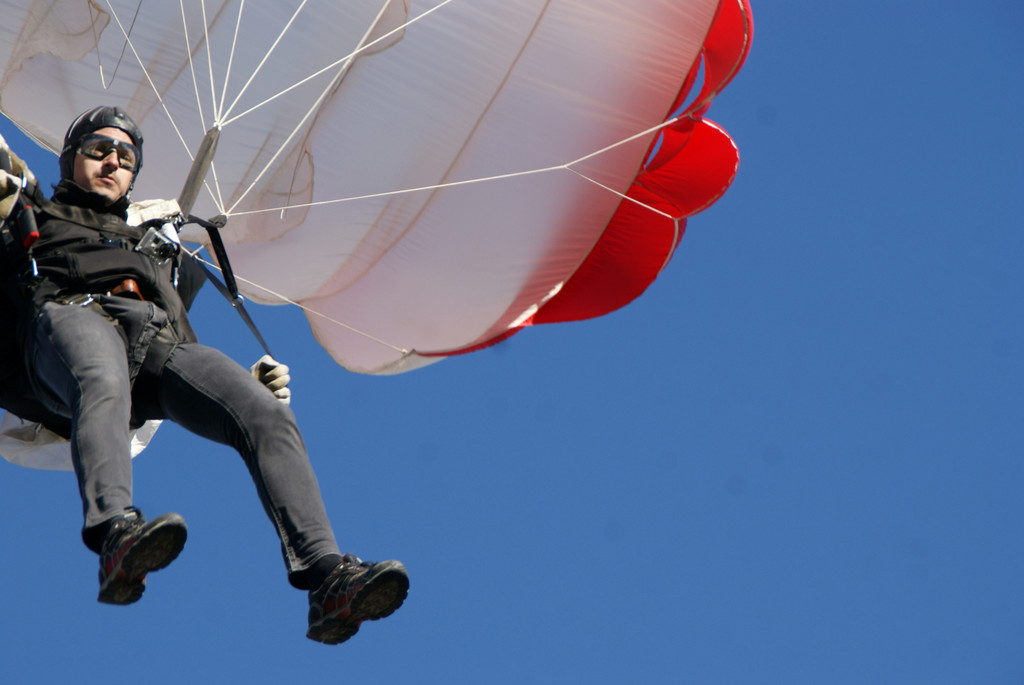 Punktgenaue Landung am Blauen Platz.JPG