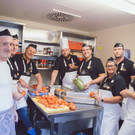 Team der B____ckerei Der Mann kocht in der Gruft _1_.jpg