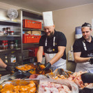 Team der B____ckerei Der Mann kocht in der Gruft _2_.jpg