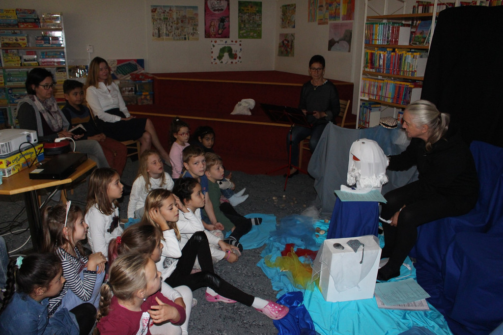 B__cherei Lesereise PUPPENSPIEL Angelika Heinzle-Denifle 19-10-2018 _15_.JPG