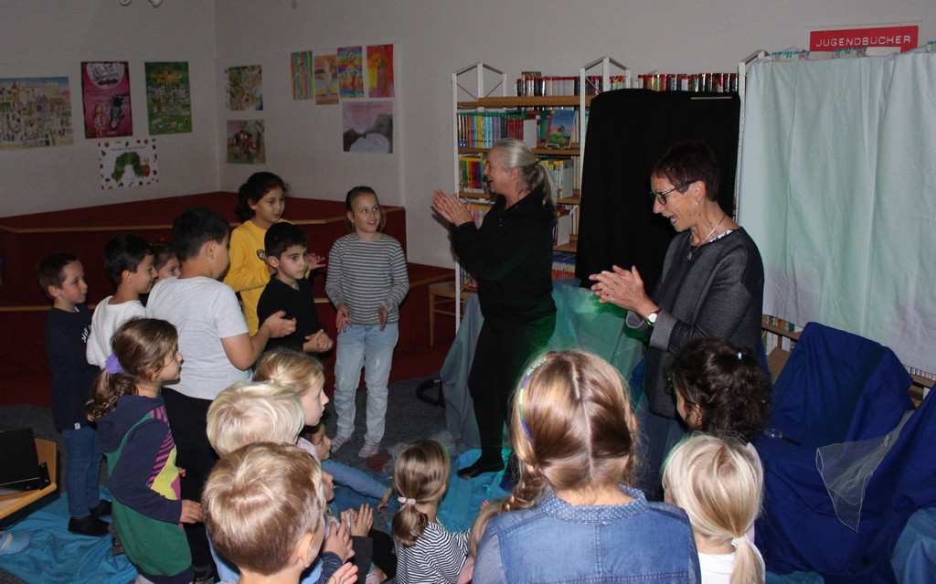 B__cherei Lesereise PUPPENSPIEL Angelika Heinzle-Denifle 19-10-2018 _26_.JPG