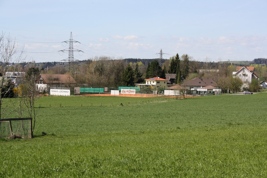Tennisanlage Reutele Ansicht GESAMT Symbolfoto April 2015 _1_.JPG