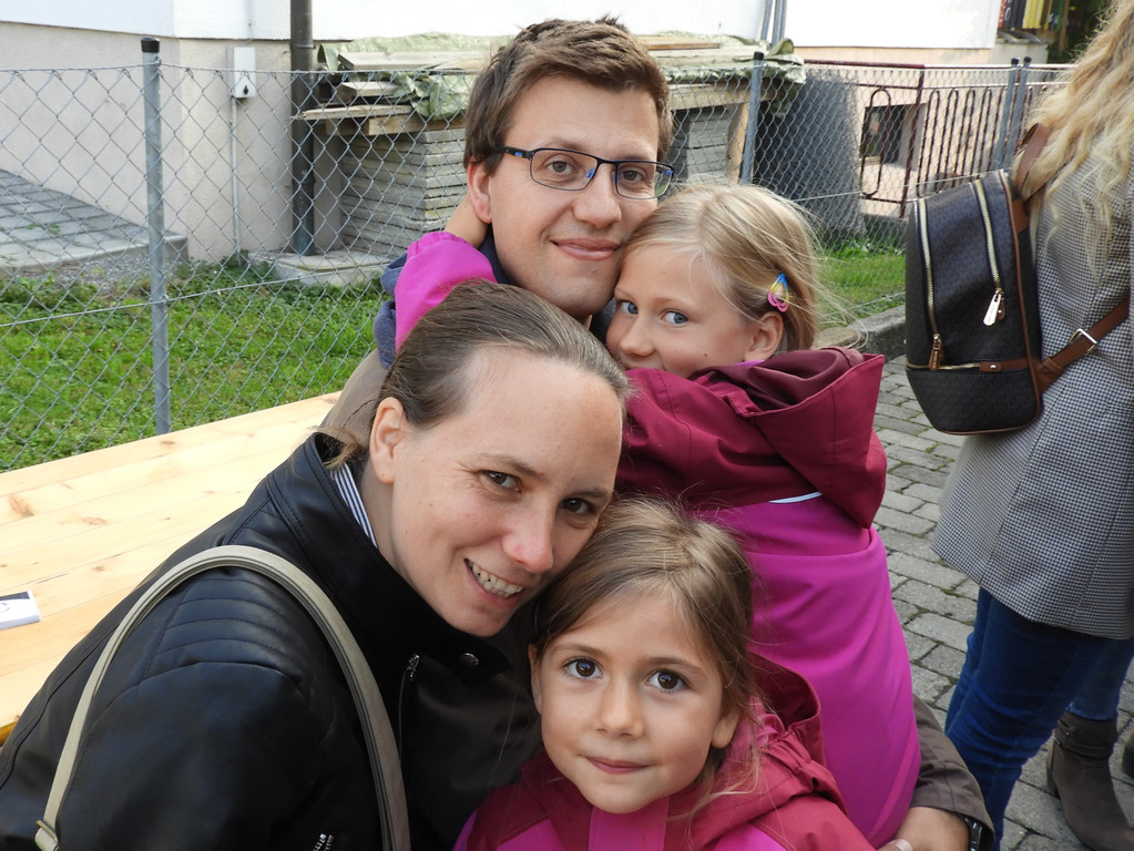Mellanie und Michael mit ihren Kindern aus Tirol _1_.JPG