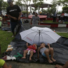 Central_America_Migrant_Caravan_51486.jpg