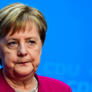 Merkel gibt Rücktritt bekannt