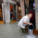 Italy_Venice_High_Water_06143.jpg