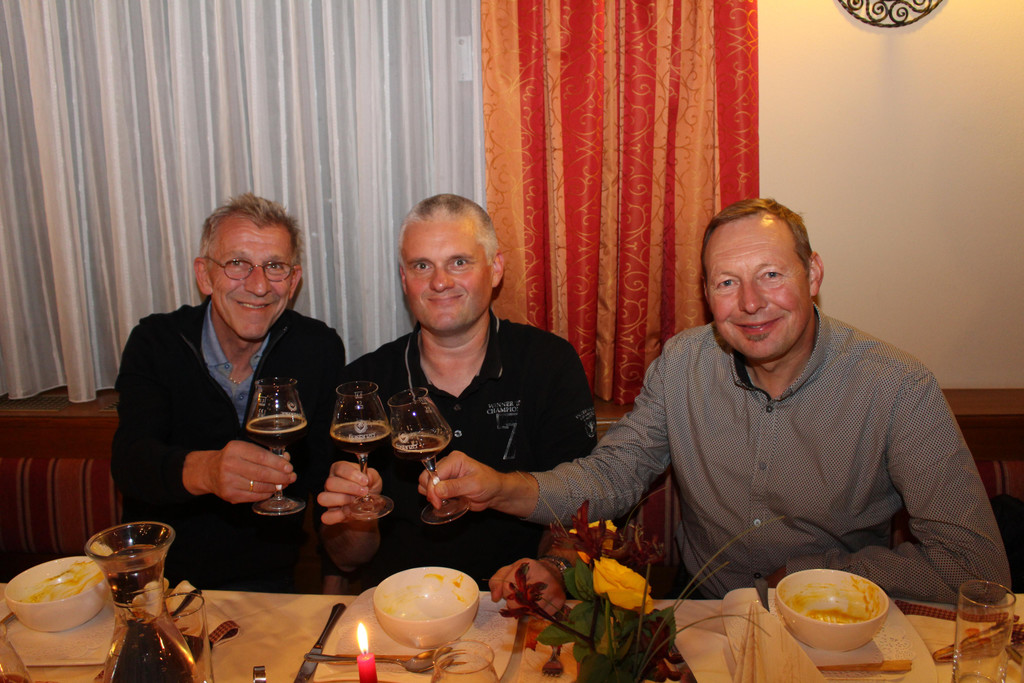 Bild 10 - Johannes Bitschnau 45 Jahre Hilti Markus Hosp 30 Jahre Hilti Harald Konzett 40 Jahre Hilti.JPG