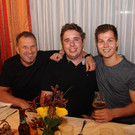 bild 12 -  Wolfgang Manuel und Daniel genossen das Bierkulinarium.JPG