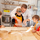 Stefan Szihn mit Kindern.jpg