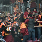 Tumulte bei Istanbul-Derby