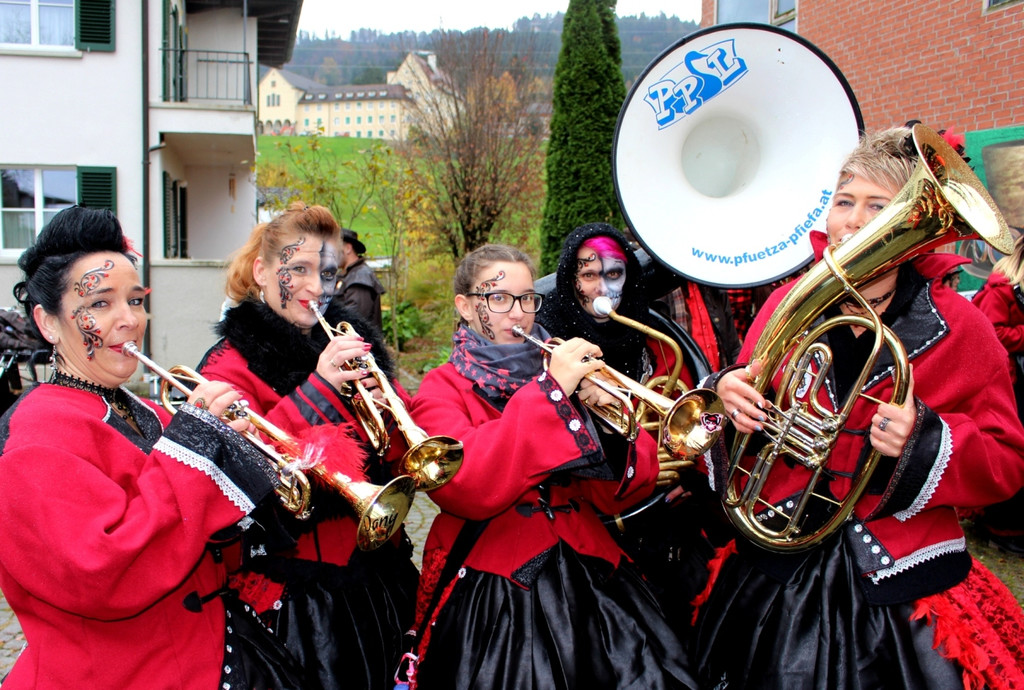 Lochau Fasching Opening A Pf__tza-Pfiefa Auftritt November 2018 _1_.JPG